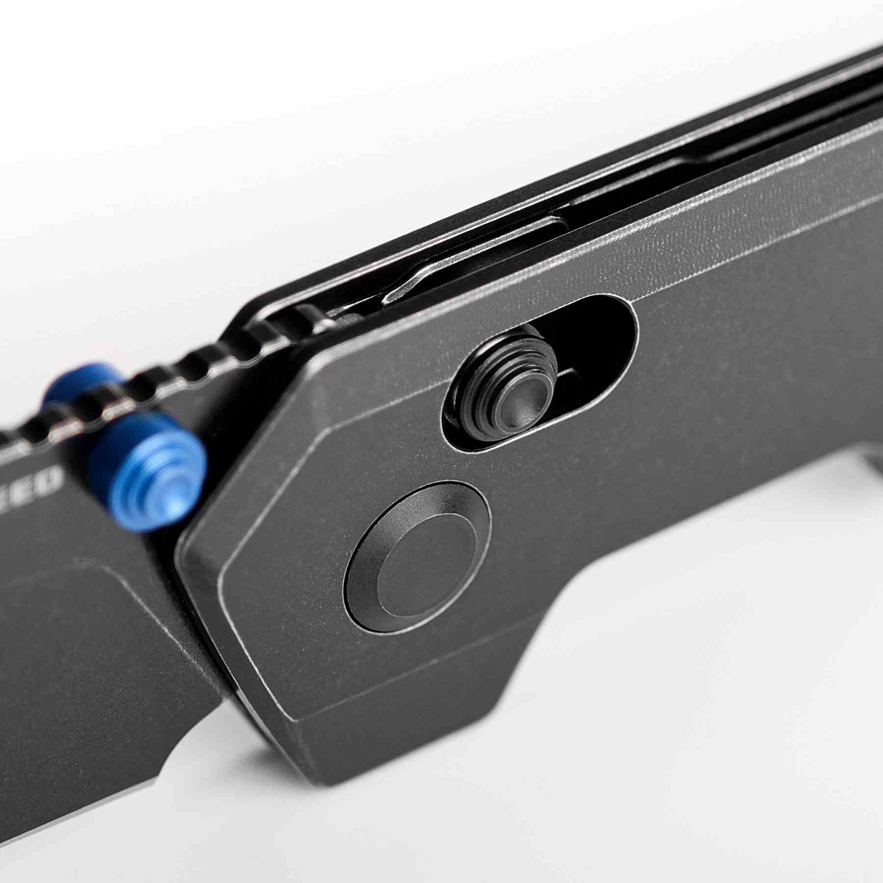 Parallel- Crossbar lock (2.90" 154CM Blade & Titanium Handle) - A3501 - Image 7