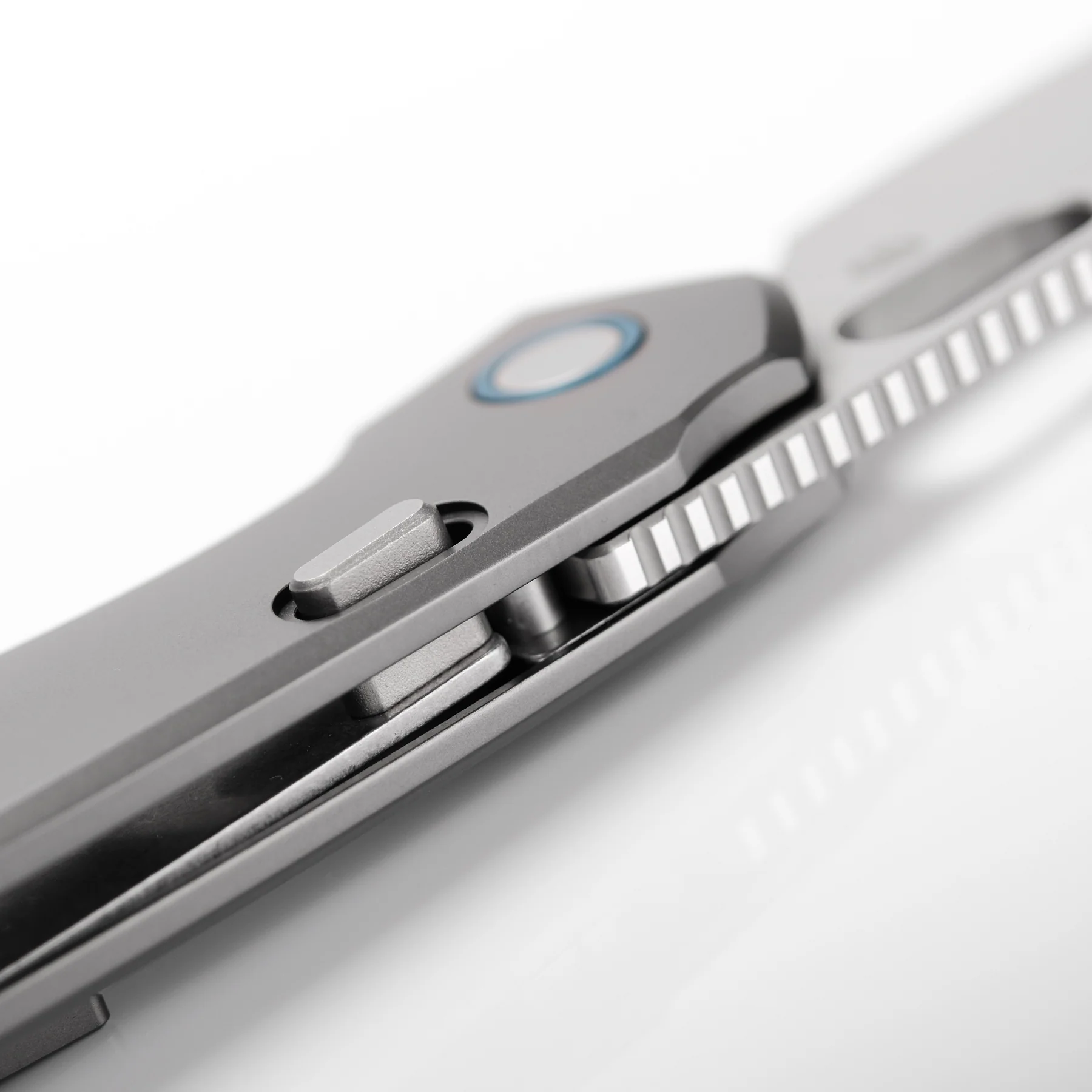 Psyop - Top Liner Lock (3.32" Elmax Blade & Titanium Handle) - A2204 - Image 10