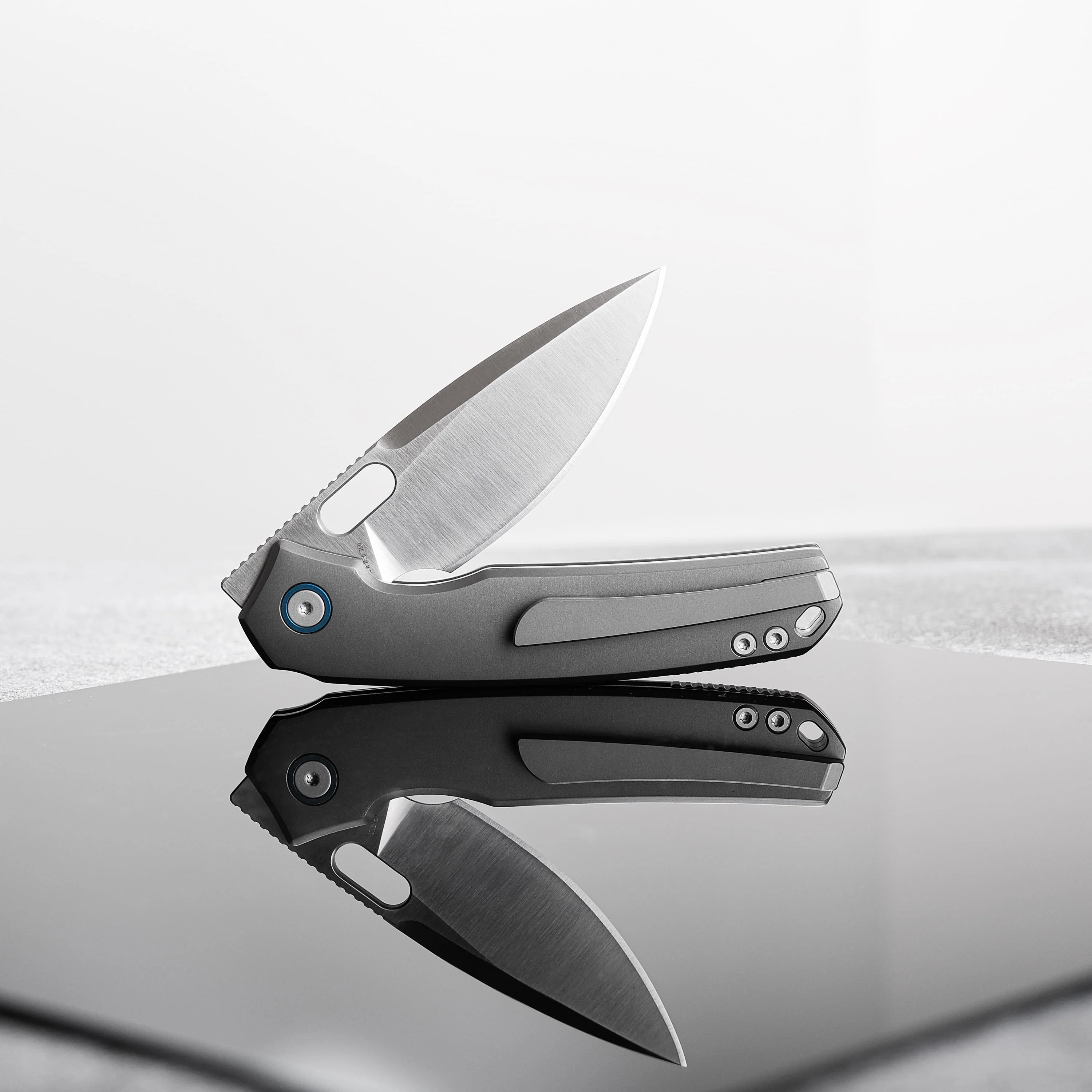 Psyop - Top Liner Lock (3.32" Elmax Blade & Titanium Handle) - A2204 - Image 6